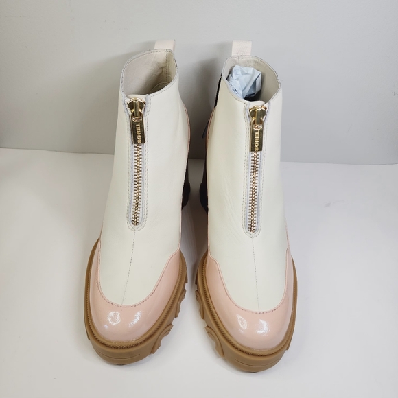 Sorel Zippered Leather Booties - Picture 4 of 9